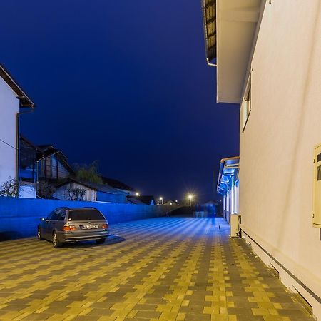 Hotel Raxand Residence Mioveni Exterior foto